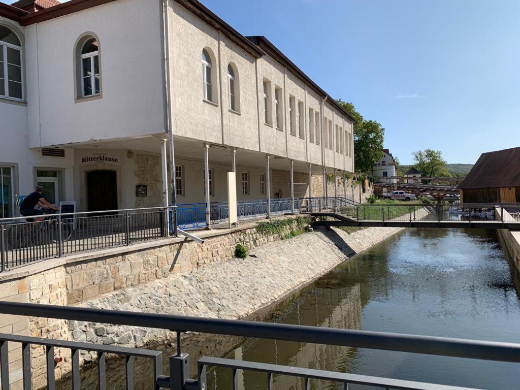Hotel Garni Zum Rebstock Наумбург Екстериор снимка